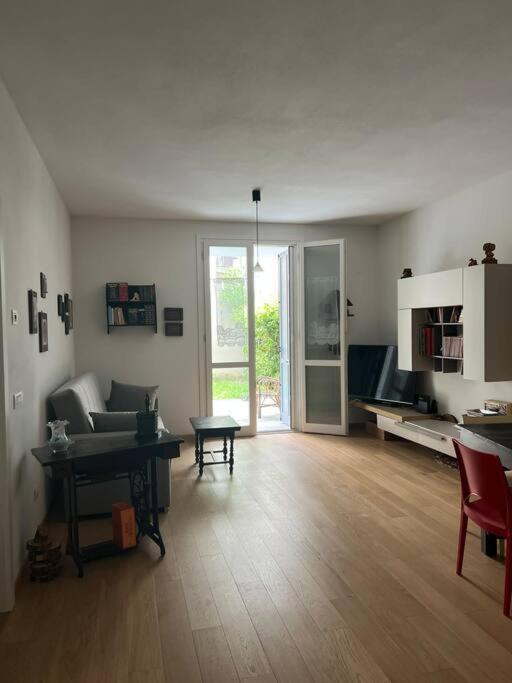Apartment Downtown Florence, Moderno Con Giardino Buitenkant foto