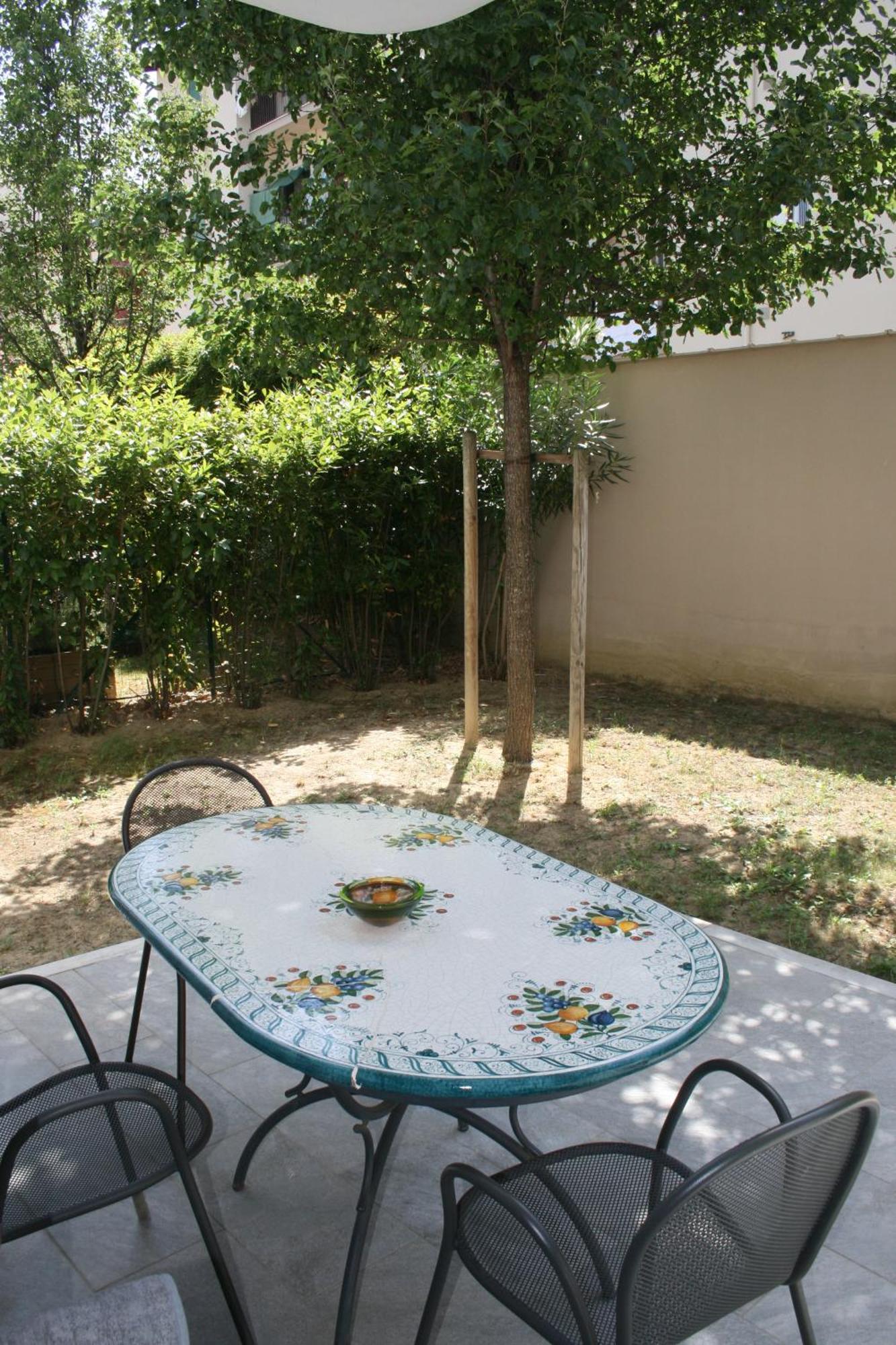 Apartment Downtown Florence, Moderno Con Giardino Buitenkant foto
